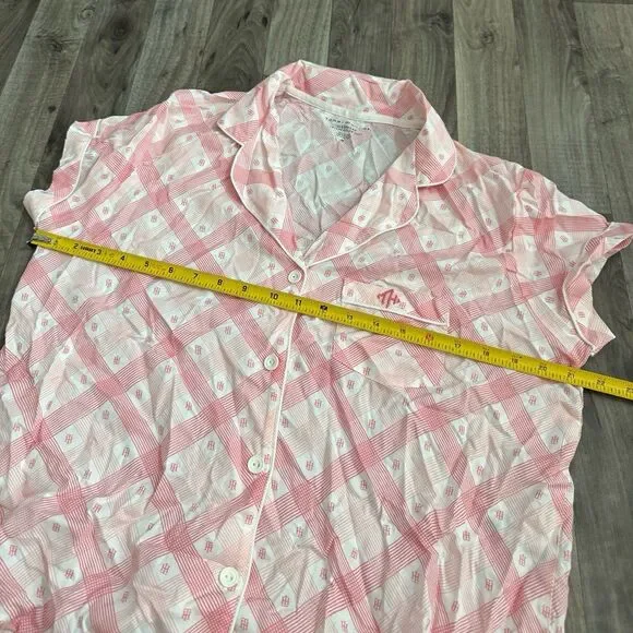 Tommy Hilfiger pink plaid pajama set - Picture 5 of 8